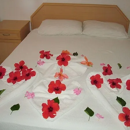 Hotel Ince 2*